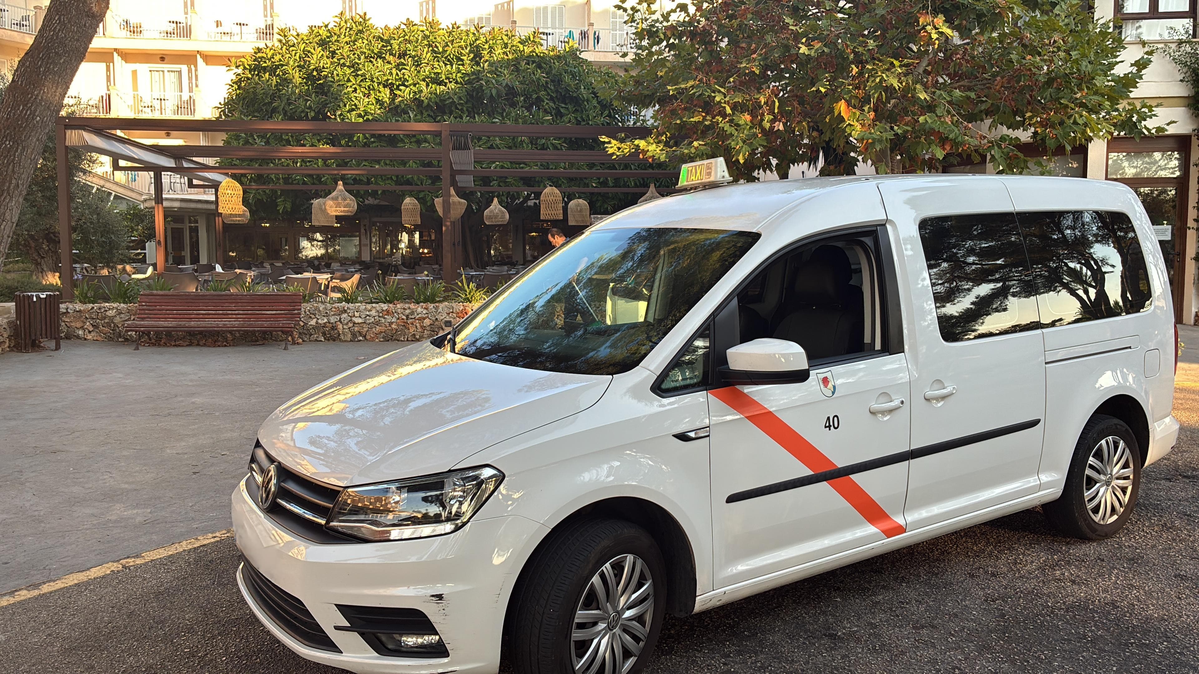 Taxi 40 Porto Cristo - Vehículo profesional en Mallorca
